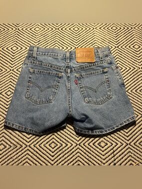 Classic Vintage Levi denim shorts Small finished edges